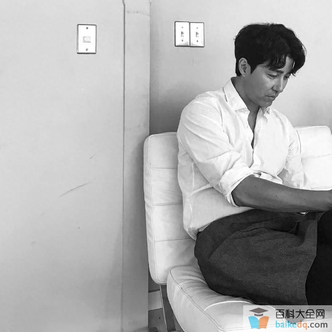 车胜元个人资料:酷帅颜值、高挑精实身材的车大叔